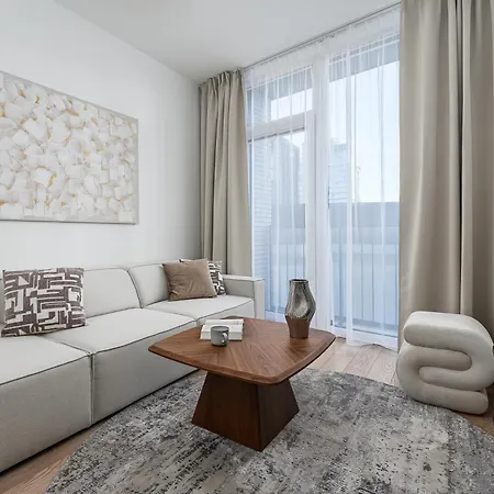 Shortstaypoland Browary Warszawskie Apartmán *